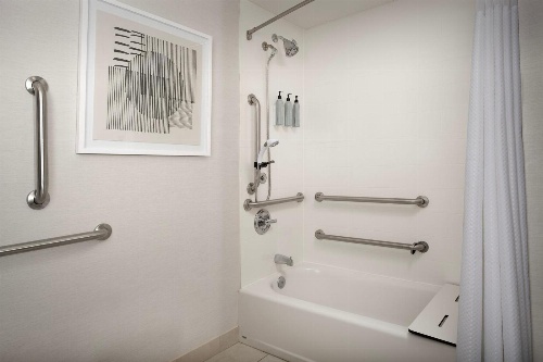 Courtyard by Marriott Little Rock North image 4